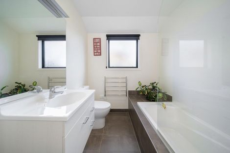 Photo of property in 21 Cheltenham Road, Lower Shotover, Queenstown, 9304