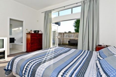 Photo of property in 2 Shaun Lane, Huntington, Hamilton, 3210