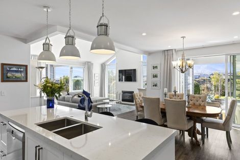 Photo of property in 13 Tuhua Close, Wharewaka, Taupo, 3330