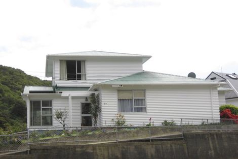 Photo of property in 69 Waikawa Road, Picton, 7220