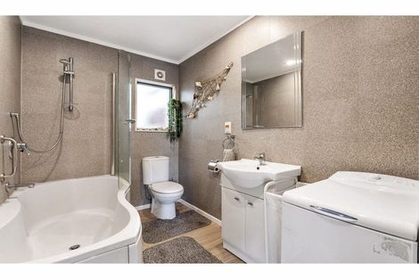 Photo of property in 108 Hone Heke Road, Kerikeri, 0230