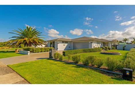 Photo of property in 25 Springbok Avenue, Whitianga, 3510