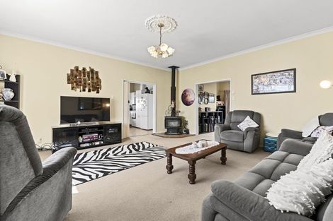 Photo of property in 1416 Devon Road, Brixton, Waitara, 4382