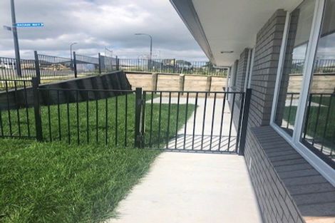 Photo of property in 2 Richardson Road, Omokoroa, 3114