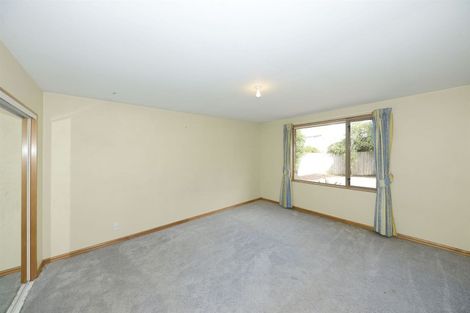 Photo of property in 52 Blue Gum Place, New Brighton, Christchurch, 8083