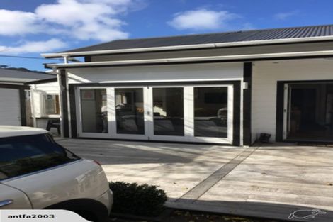 Photo of property in 75 Creswick Terrace, Northland, Wellington, 6012