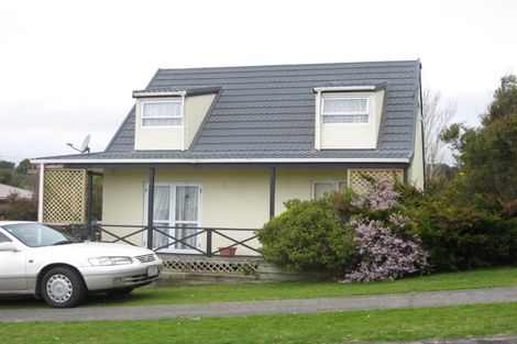 Photo of property in 14 Mckellar Street, Oakura, 4314