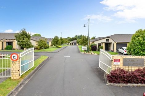 Photo of property in Bramley Gardens, 1/3 Turnbury Court, Rototuna, Hamilton, 3210