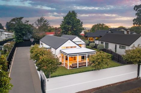 Photo of property in 5 Rockport Place, Parklands, Christchurch, 8083