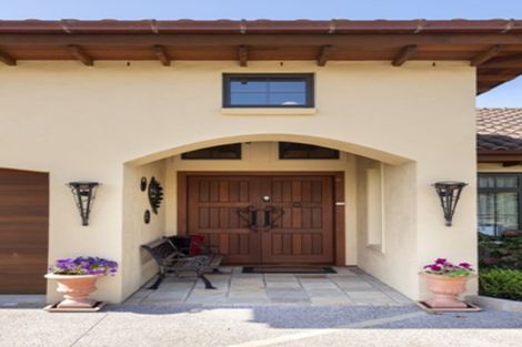 Photo of property in 32 Brownhill Road, Whitford, Manurewa, 2576