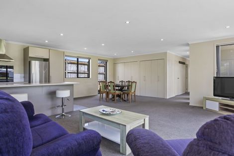 Photo of property in 20 Bosworth Street, Egmont Village, 4372