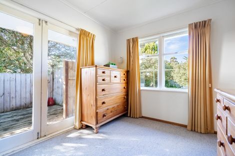 Photo of property in 16 Tomo Street, New Lynn, Auckland, 0600