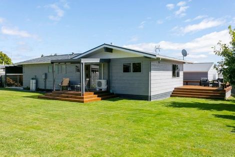 Photo of property in 76 Richmond Avenue, Richmond Heights, Taupo, 3330