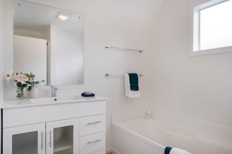 Photo of property in 8a Alister Way, Churton Park, Wellington, 6037