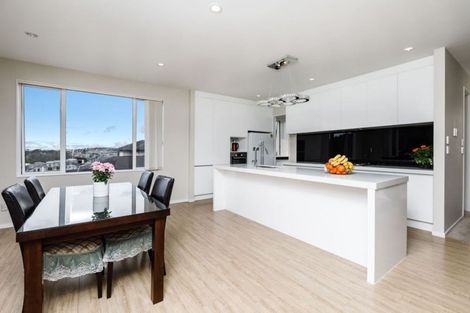 Photo of property in 45 Golden Morning Drive, Albany Heights, Auckland, 0632