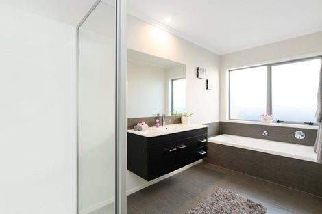 Photo of property in 147 Penetaka Heights, Pyes Pa, Tauranga, 3112