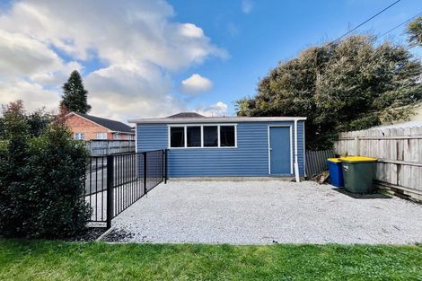 Photo of property in 2/60 Taikata Road, Te Atatu Peninsula, Auckland, 0610