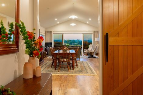 Photo of property in 33 Lee Road, Burbush, Hamilton, 3289