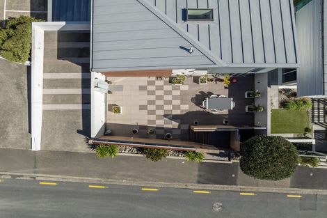 Photo of property in 26 The Crescent, Roseneath, Wellington, 6011