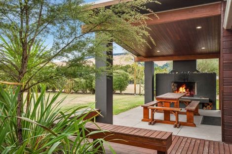 Photo of property in 12 Montgomery Crescent, Kinloch, Taupo, 3377