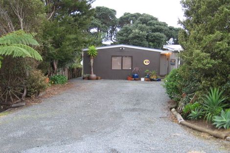 Photo of property in 32 Harbour View Road, Point Wells, Warkworth, 0986