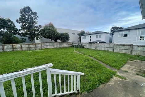 Photo of property in 26 Reelick Avenue, Pakuranga Heights, Auckland, 2010