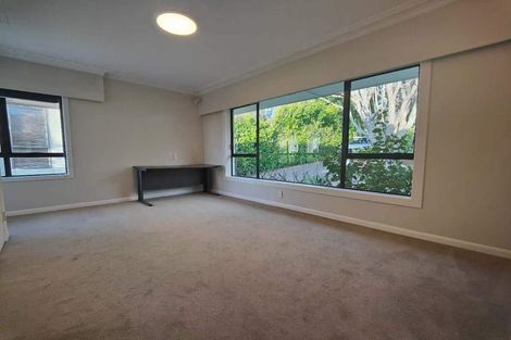 Photo of property in 2 Mellons Bay Road, Howick, Auckland, 2014