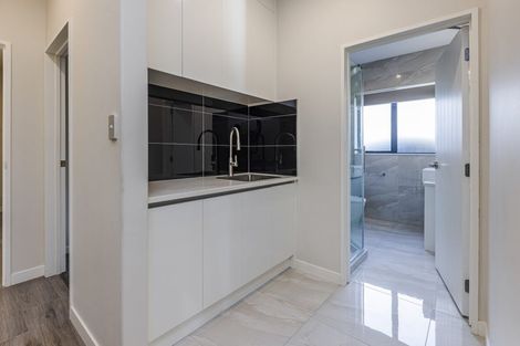 Photo of property in 76 Twin Parks Rise, Papakura, 2110