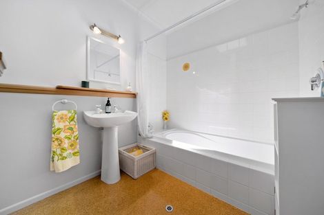 Photo of property in 463 Peninsula Road, Kelvin Heights, Queenstown, 9300