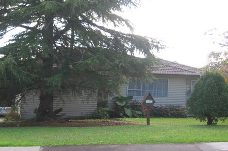 Photo of property in 1 Brunner Road, Glen Eden, Auckland, 0602