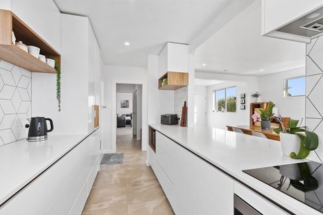 Photo of property in 79 Black Rock Road, Newlands, Wellington, 6037