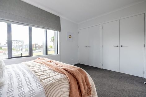 Photo of property in 10 Alexander Willis Crescent, Hobsonville, Auckland, 0616
