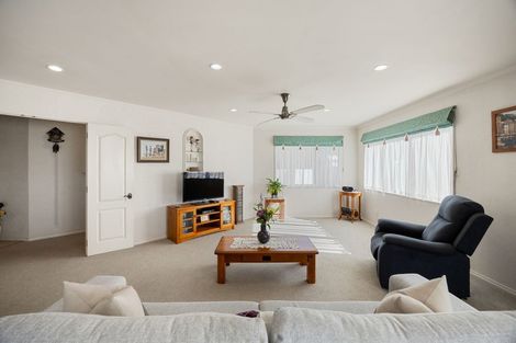 Photo of property in 1/1150 Bank Street, Te Awamutu, 3800