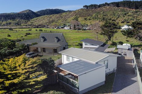 Photo of property in 14 Cordyline Road, Port Waikato, Tuakau, 2695