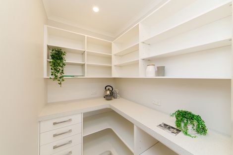 Photo of property in 402a Featherston Street, Palmerston North, 4414