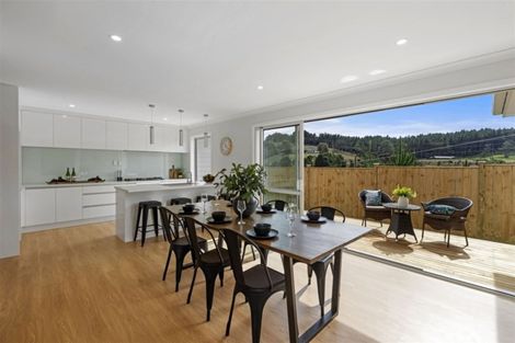Photo of property in 22 Jeroboam Loop, Kumeu, 0810