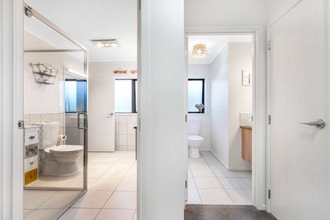 Photo of property in 5 Carroll Place, Owhata, Rotorua, 3010