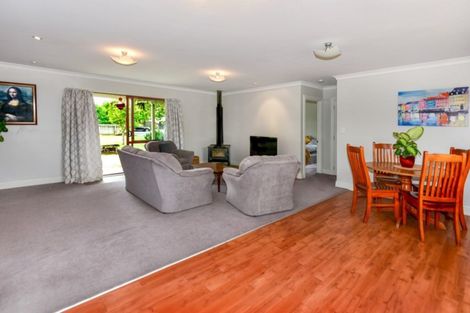 Photo of property in 14 Cross Street, Coalgate, 7673