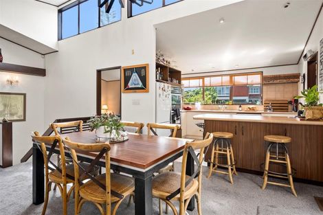 Photo of property in 2 Exeter Place, Tihiotonga, Rotorua, 3015