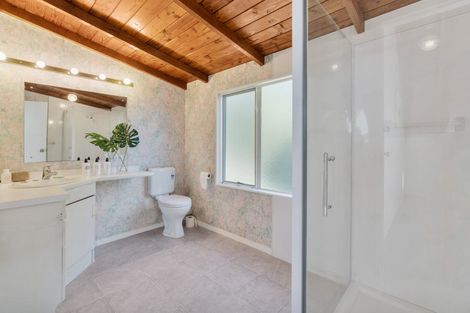 Photo of property in 14 Rimu Rise, Albany, Auckland, 0632