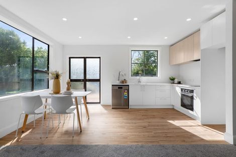 Photo of property in 327a Breezes Road, Aranui, Christchurch, 8061
