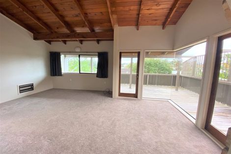 Photo of property in 27b Bay Street, Red Beach, 0932