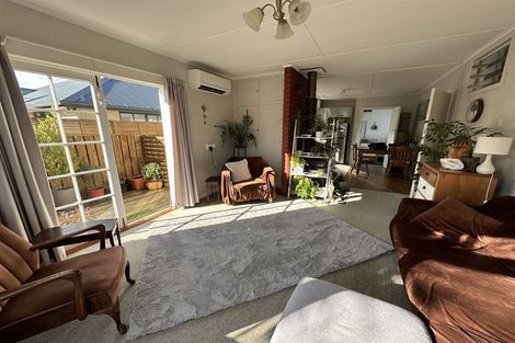 Photo of property in 70 Mckenzie Street, Geraldine, 7930