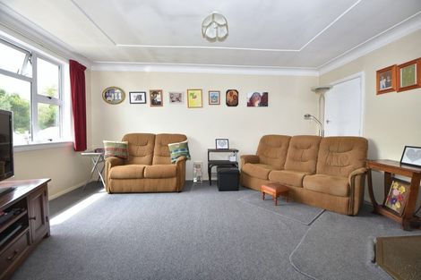 Photo of property in 93 Pembroke Street, Carterton, 5713