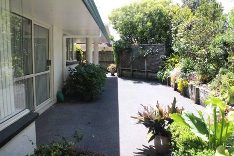 Photo of property in 2/38 Ambleside Drive, Northpark, Auckland, 2013