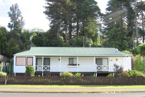 Photo of property in 107 Hilton Drive, Whangamata, 3620