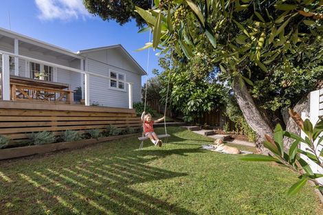 Photo of property in 27a Valley Road, Mount Maunganui, 3116