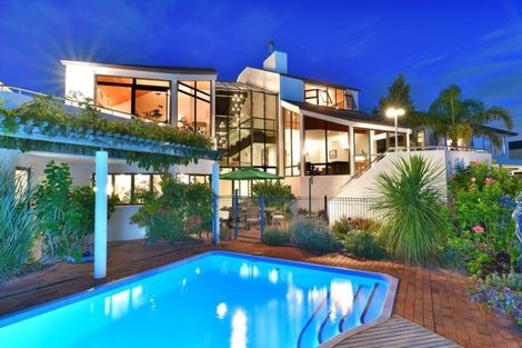 Photo of property in 74 Ardern Avenue, Stanmore Bay, Whangaparaoa, 0932