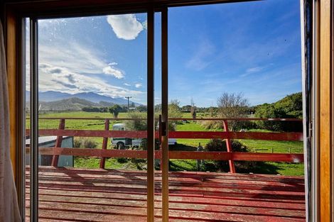 Photo of property in 8 Puketa Road, Peketa, Kaikoura, 7374