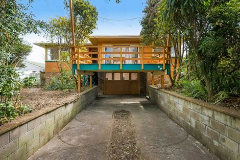 Photo of property in 98 Wharf Road, Te Atatu Peninsula, Auckland, 0610